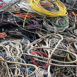 Eisenschrott/ Nichteisenmetalle Kupferkabel ohne Stecker