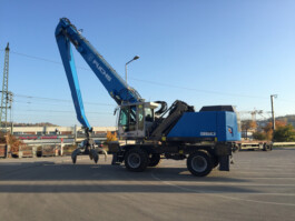 Bagger MHL 360 Karle Recycling 