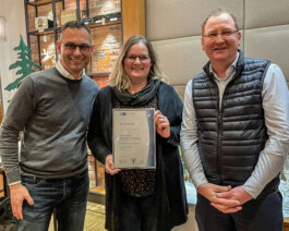 Katrin Schmid mit Stephan Karle und Helmut Oberguggenberger 